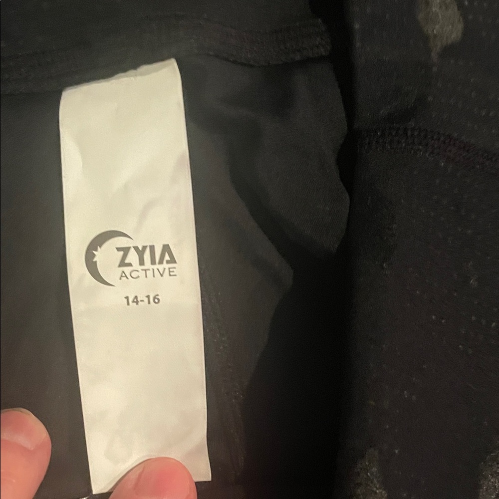 ZYIA Black Camouflage Leggings - Picture 2 of 4